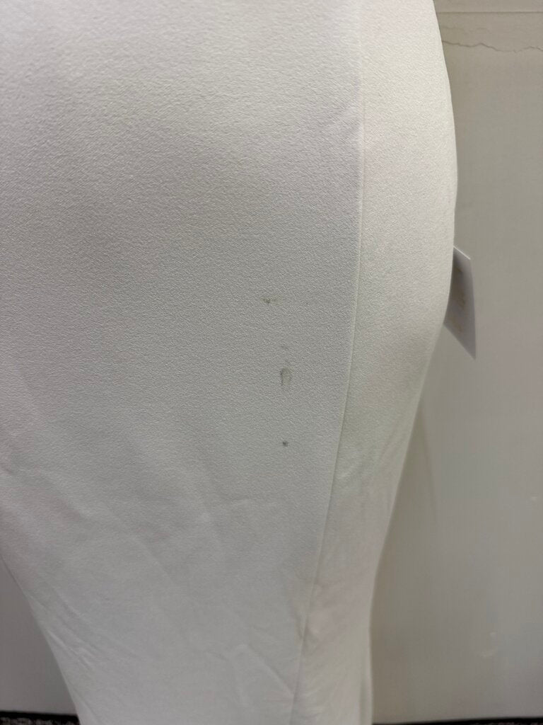 Lulu’s - Medium