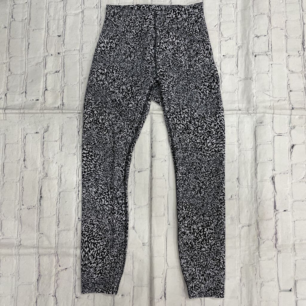 Lululemon - 4