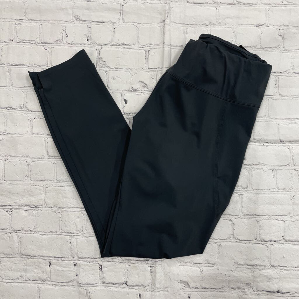 Aday - Large