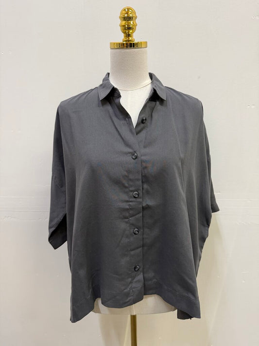Everlane - Small