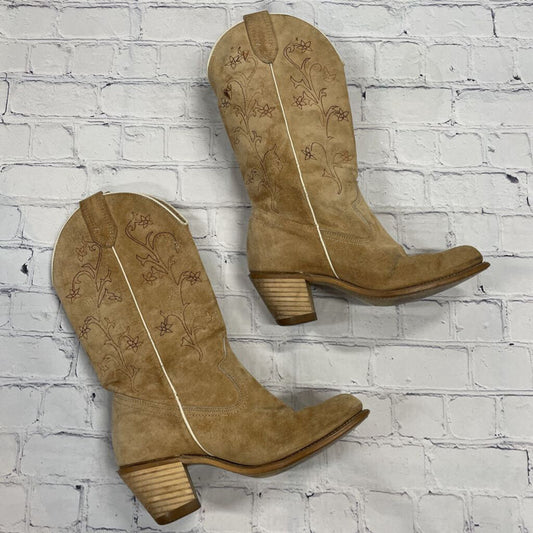 Cowgirl Boots - 6