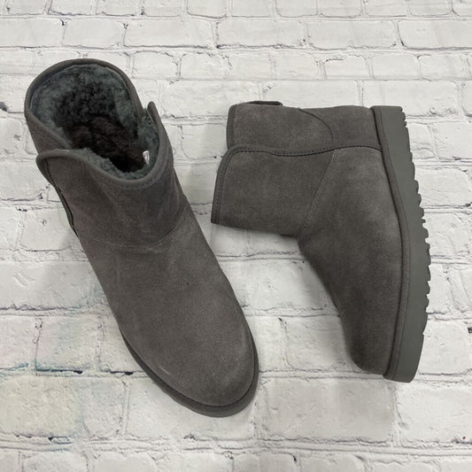 Ugg - 5.5