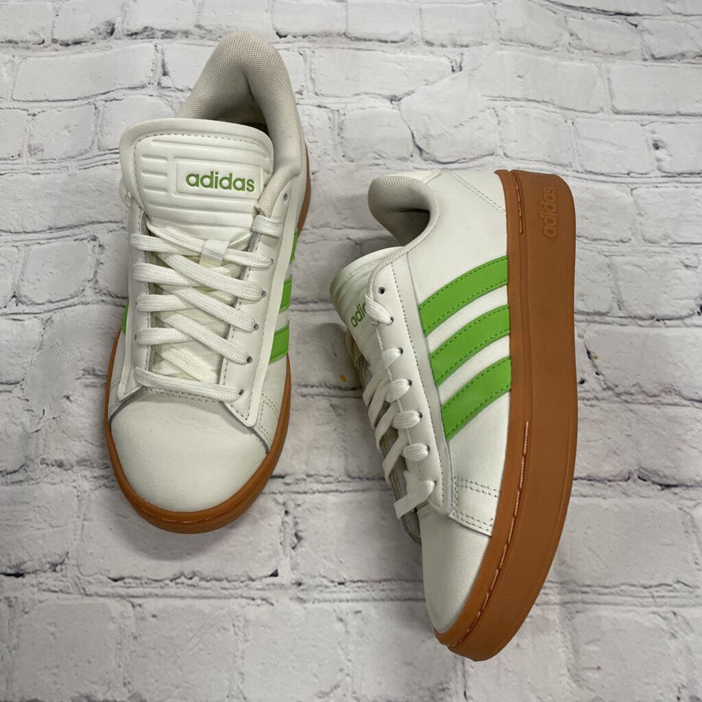 Cream Sneakers with Green Stripes